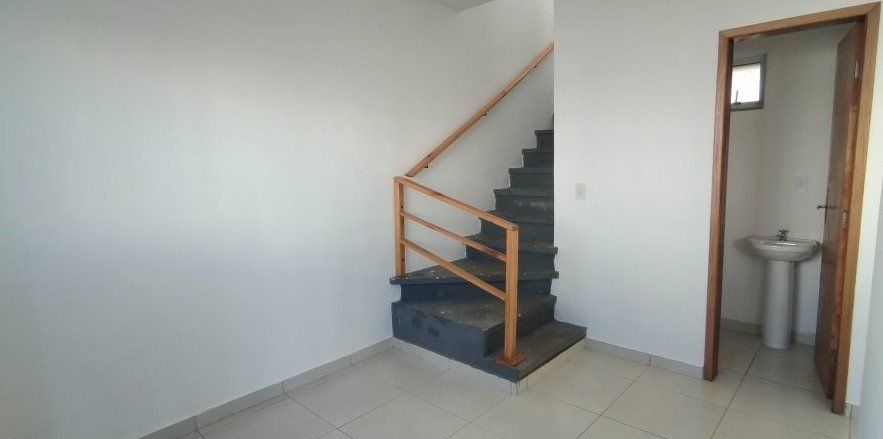 Casa em Condomnio - Aluguel - Jardim Residencial Flrida - Iracempolis - SP