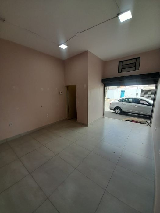 Im�vel Comercial - Aluguel - Parque Residencial Santa Eul�lia - Limeira - SP