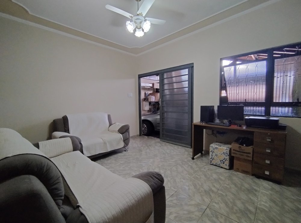 Casa - Venda - Conjunto Habitacional Victor D'andrea - Limeira - SP