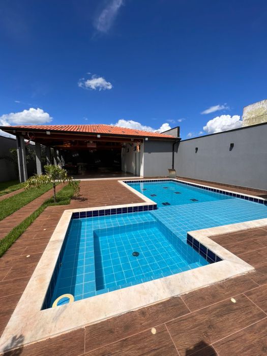 Ed�cula - Venda - Parque Residencial Roland - Limeira - SP
