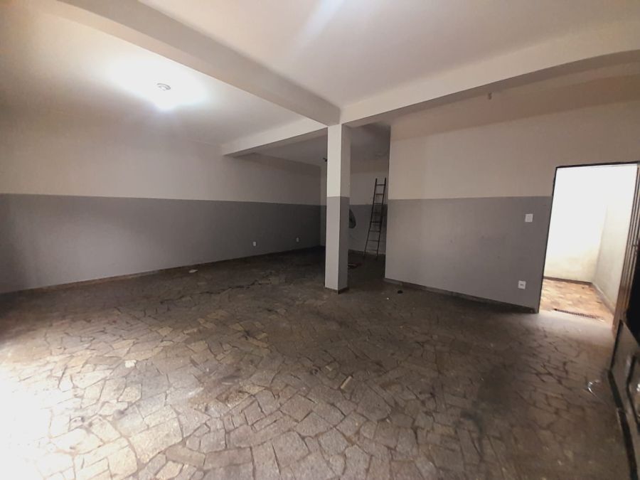 Im�vel Comercial - Aluguel - Ch�caras Antonieta - Limeira - SP