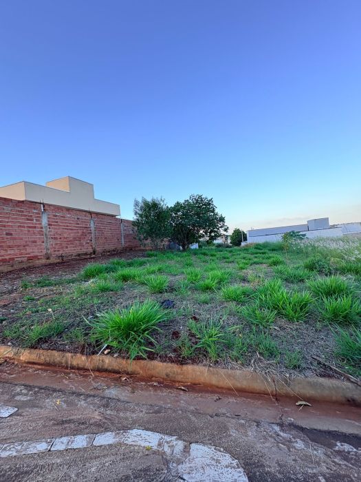 Terreno - Venda - Residencial Colinas do Engenho I - Limeira - SP