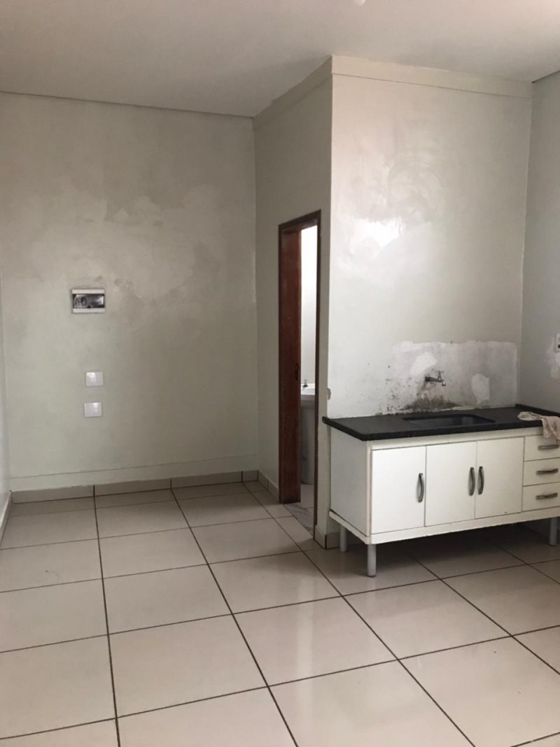 Sala Comercial - Aluguel - Parque Residencial Aeroporto - Limeira - SP