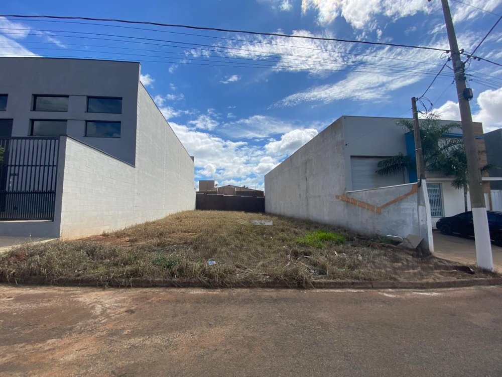 Terreno - Venda - Parque Residencial Roland - Limeira - SP