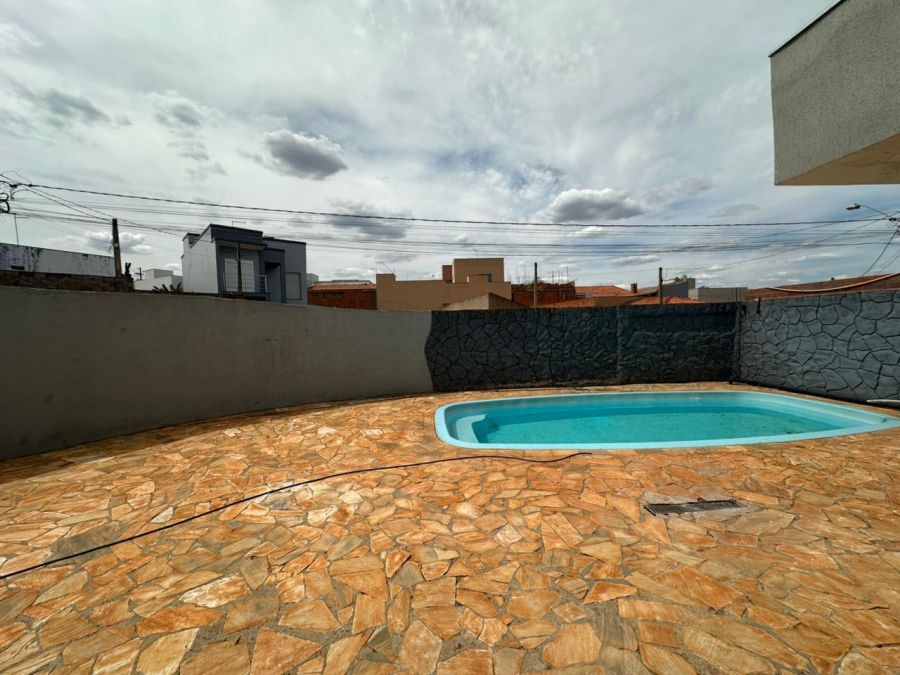 Casa - Aluguel - Residencial Alvorada - Iracem�polis - SP