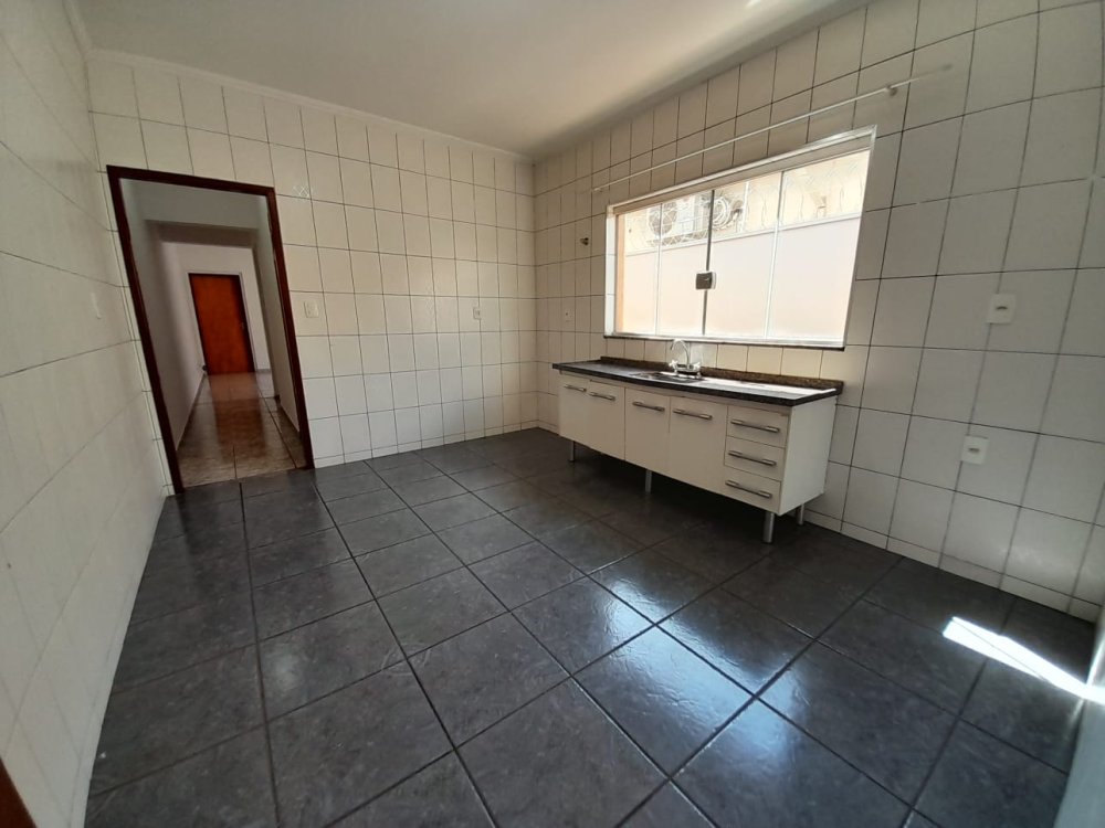 Casa - Aluguel - Parque Residencial Aeroporto - Limeira - SP