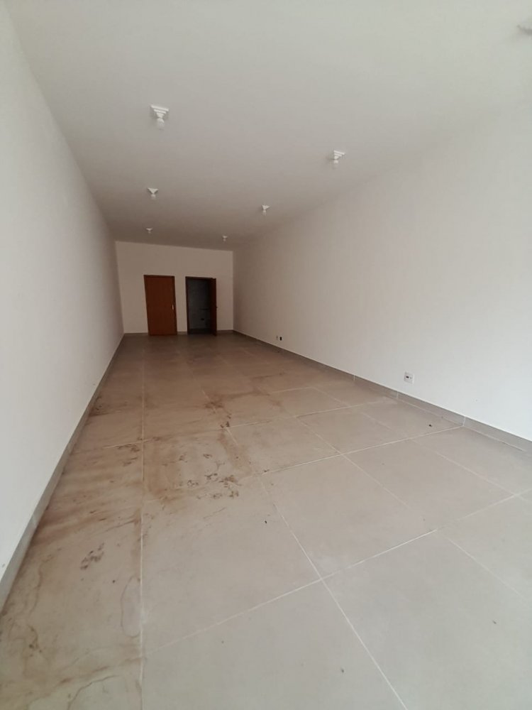 Sala Comercial - Aluguel - Jardim Campo Verde I - Limeira - SP