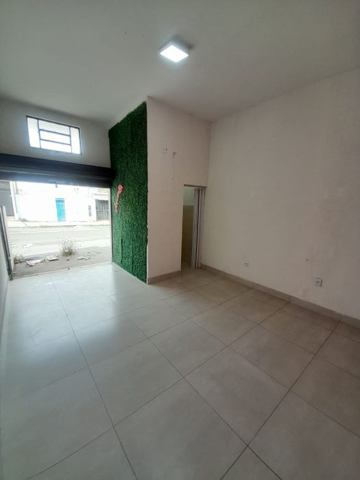Im�vel Comercial - Aluguel - Parque Residencial Santa Eul�lia - Limeira - SP