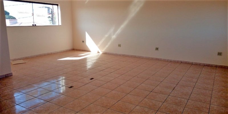 Sala Comercial - Aluguel - Vila Cristovam - Limeira - SP