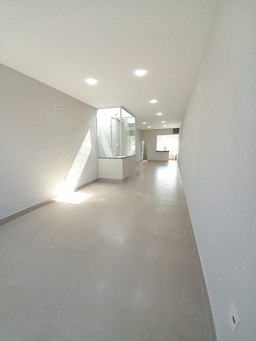 Im�vel Comercial - Aluguel - Jardim dos Jequitib�s - Limeira - SP