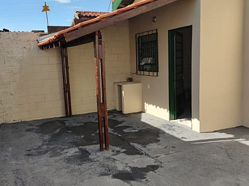 CASA � VENDA