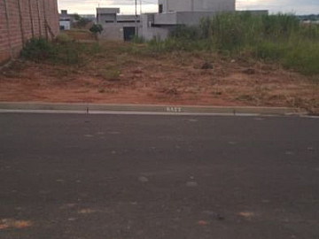 TERRENO � VENDA