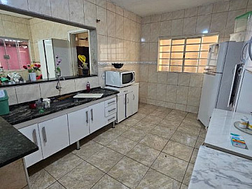 CASA � VENDA