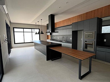 CASA EM CONDOM�NIO � VENDA