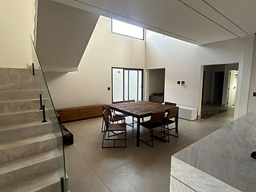 CASA EM CONDOM�NIO � VENDA
