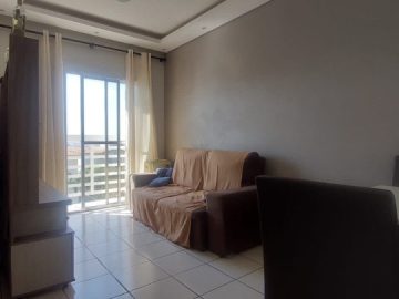 APARTAMENTO À VENDA