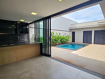 CASA EM CONDOM�NIO � VENDA