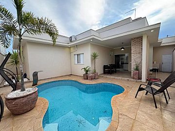 CASA EM CONDOM�NIO � VENDA