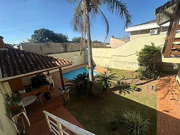 CASA EM CONDOM�NIO � VENDA