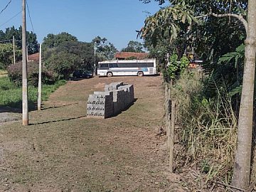 TERRENO EM CONDOM�NIO � VENDA